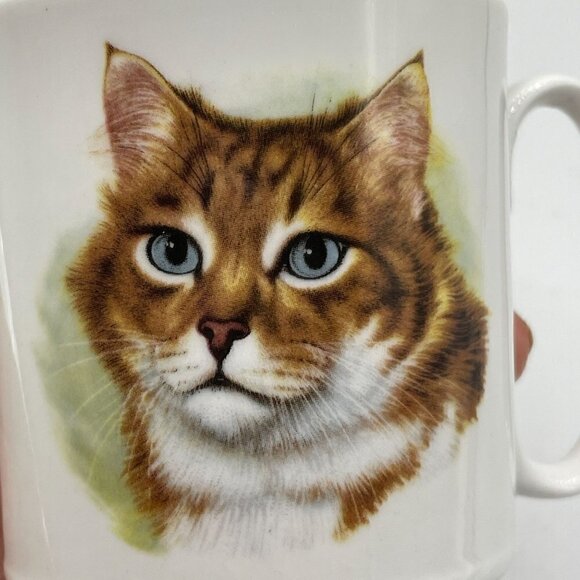 Royal Windsor Vintage Cat Portrait Pink Ribbon Mug Fine Bone China 3.75" England - Picture 2 of 6